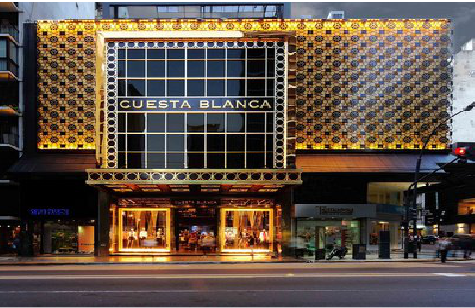 盐源门头设计与商业空间的纽带。